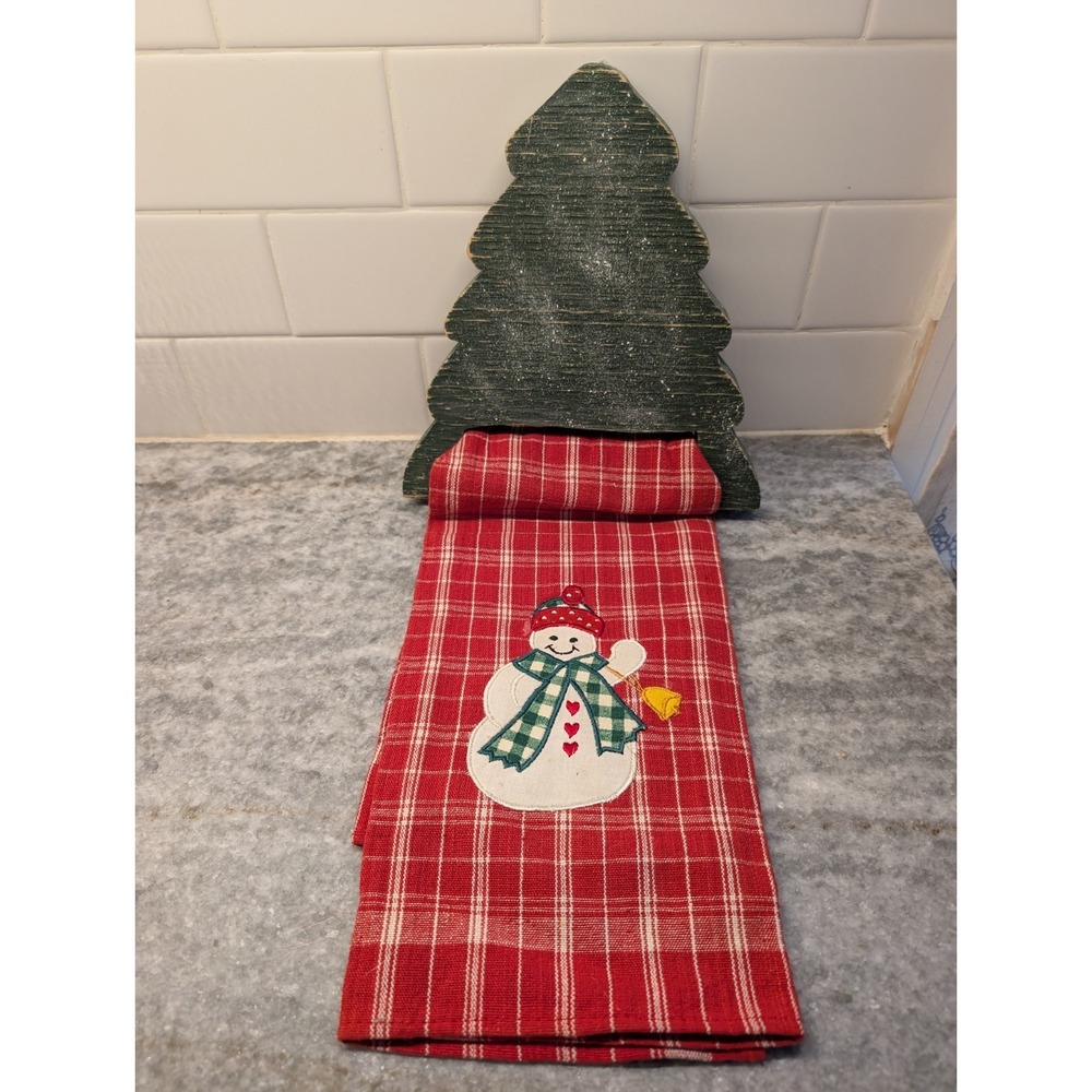 Crafty Wooden Christmas Tree Tea Towel Holder With Towel